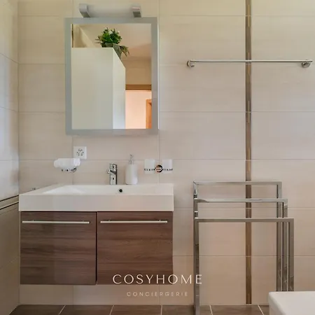 Le Saint Georges L Jardin Et Vue L By Cosyhome Lejlighed Crans-Montana